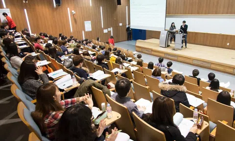 Hiện đại hóa mô hình tổ chức hệ thống giáo dục đồng bộ với chuyển đổi số, hội nhập quốc tế