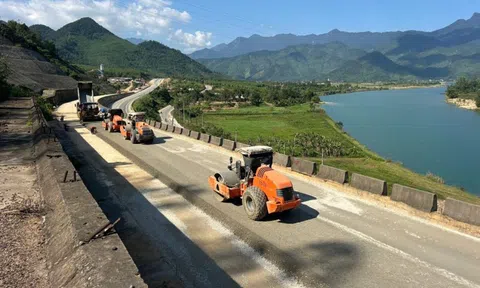 Dự án cao tốc La Sơn - Hòa Liên 3.000 tỷ đồng: Thần tốc thi công để kịp thông xe trong tháng 1