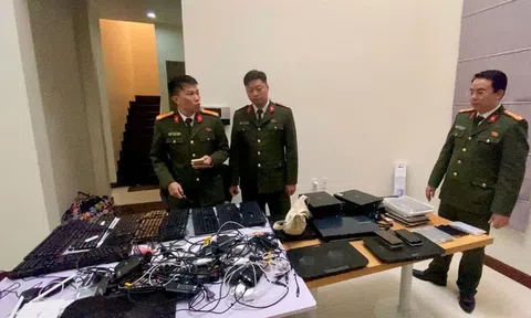 Bất ngờ đột kích 2 biệt thự hạng sang, đánh sập ổ nhóm lừa đảo người Hàn Quốc