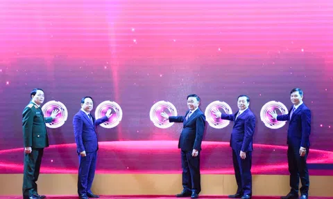 Ra mắt ứng dụng di động Tuyên giáo và Dân vận