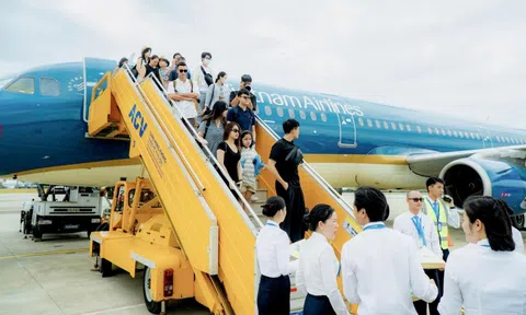 21,5 triệu khách quốc tế và cú bứt tốc từ chính sách visa