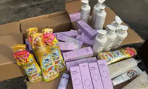 Bắt cặp đôi buôn, bán 25 tấn mỹ phẩm giả qua Facebook và Shopee