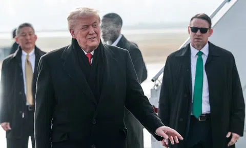 Tổng thống Trump tuyên bố thỏa thuận Greenland sẽ được ký kết, từ bỏ biện pháp vũ lực, thuế quan