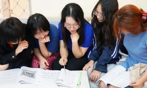 Tốt nghiệp sớm nhờ học vượt: "Làn xanh" tăng tốc tại ĐH Ngoại ngữ-ĐHQGHN có gì đặc biệt?