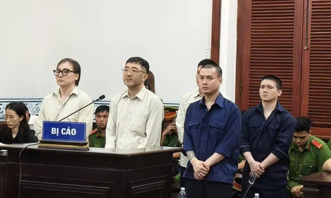 Chiêu “né” cơ quan chức năng của nhóm môi giới bán dâm vừa bị tuyên án