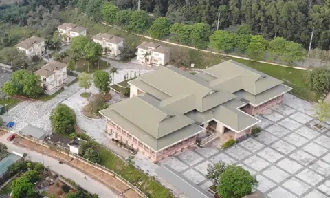 Cận cảnh trung tâm hội nghị trăm tỷ bỏ hoang, được đề xuất làm trại dưỡng lão