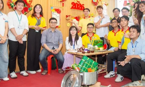 Hàng nghìn sinh viên được lì xì, tặng vé xe về quê dịp Tết