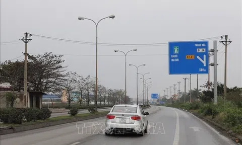 Tạm cấm phương tiện lưu thông trên cao tốc Cao Bồ - Mai Sơn - Quốc lộ 45 - Nghi Sơn do sương mù