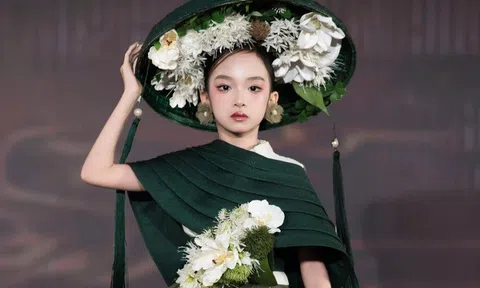 Nhà thiết kế Việt đưa “Viết tiếp câu chuyện hòa bình” đến sàn diễn quốc tế