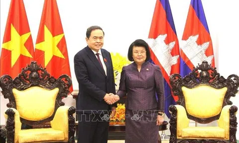 Chủ tịch Quốc hội Trần Thanh Mẫn hội kiến Chủ tịch Quốc hội Campuchia Khuon Sudary