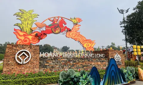 “Tết 3 miền” giữa lòng Hoàng thành: Đi một vòng chạm trọn hồn xuân Việt