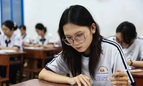 Quy định mới về miễn thi Ngoại ngữ trong kỳ thi tốt nghiệp THPT 2026, thí sinh cần lưu ý
