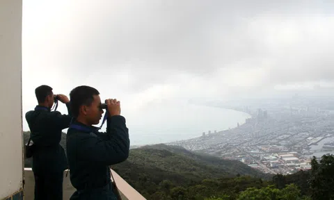 'Mắt thần' không ngủ trên đỉnh Sơn Trà