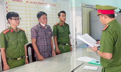 Người đàn ông bị khởi tố vì vay tiền nhưng không trả