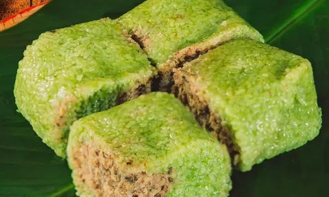 Bóc bánh chưng thấy hiện tượng này, đừng cố ăn kẻo "rước bệnh" vào người