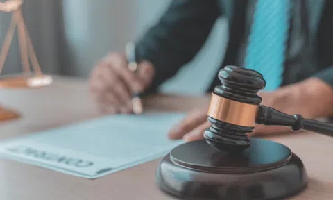 Nâng cao năng lực đội ngũ pháp chế, hướng tới hình thành chế định luật sư công