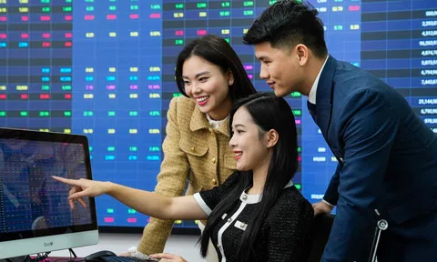 VN-Index hồi phục mạnh, ưu tiên giải ngân chọn lọc khi áp lực ngắn hạn chưa hạ nhiệt