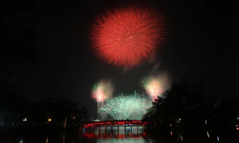 Rộn ràng không khí đón xuân trên mọi miền Tổ quốc