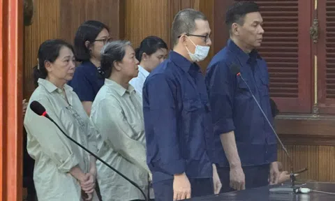 Cựu giám đốc Trung tâm Ứng dụng tiến bộ KH&CN Tp.HCM “xẻ thịt" đất công thế nào?