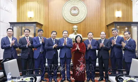 Chủ tịch Quốc hội thăm, chúc Tết Ủy ban Trung ương Mặt trận Tổ quốc Việt Nam