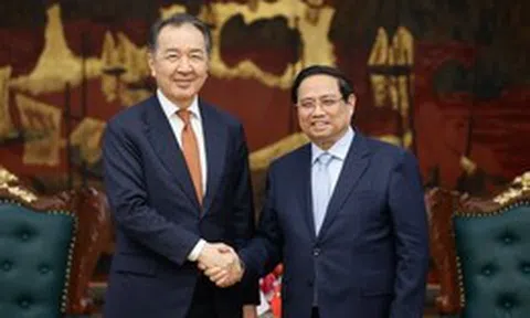 Thủ tướng Phạm Minh Chính tiếp Chủ tịch Hội đồng Ủy ban Kinh tế Á - Âu