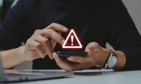 Đăng nhập vào đường link lạ, người phụ nữ mất gần 1 tỷ đồng trong tài khoản