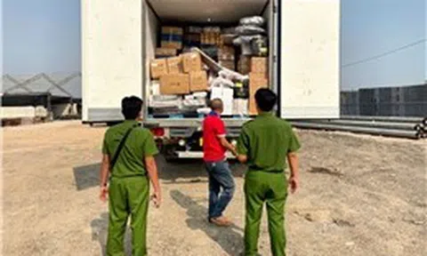 TP Hồ Chí Minh phát hiện hơn 28,8 tấn thực phẩm đông lạnh không rõ nguồn gốc