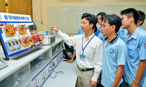 Chế độ làm việc đối với nhà giáo giáo dục nghề nghiệp