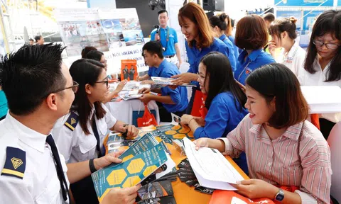 Nhân lực chất lượng cao cho Hà Nội: Gợi ý từ mô hình hệ sinh thái hàng không