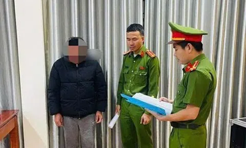 Chủ cơ sở giò chả bị khởi tố vì dùng hàn the trong chả bò