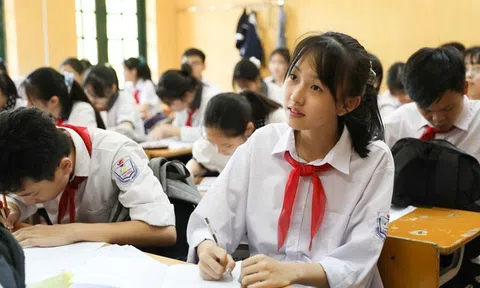 Hà Nội đổi mới tuyển sinh lớp 10: Bỏ hộ khẩu, “xóa” khu vực, tăng mạnh cơ hội đỗ công lập cho thí sinh