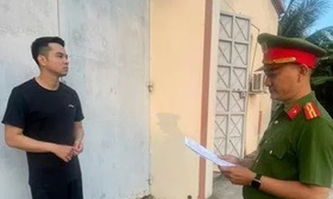 Bắt đối tượng chém người rồi vào bệnh viện tâm thần làm thủ tục nhập viện