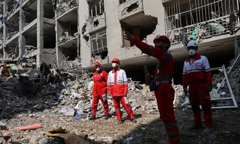 Ông Trump kêu gọi Israel ngừng tấn công vào cơ sở năng lượng của Iran