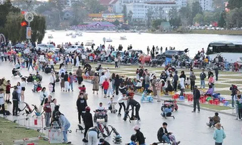 Đà Lạt- Mũi Né đông nghịt dịp Tết, resort kín phòng suốt kỳ nghỉ