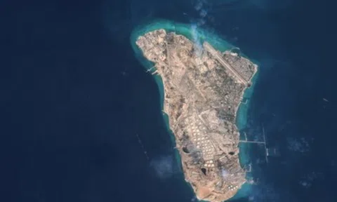 Ông Trump cảnh báo phá hủy giếng dầu, đảo Kharg nếu Hormuz không mở lại ngay