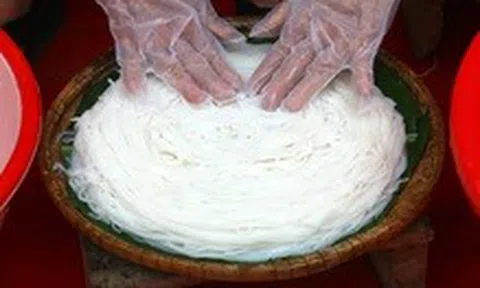 Giống gạo đặc biệt ở làng bún 400 tuổi được công nhận là di sản văn hóa quốc gia