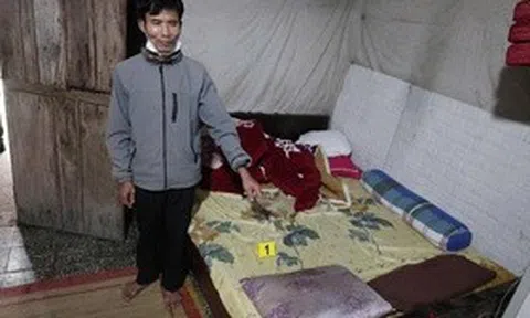 Bắt đối tượng cho kẹo bé gái rồi giở trò đồi bại