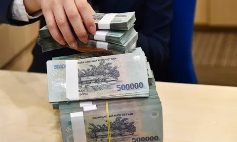 Lương cơ sở tăng lên 2,53 triệu đồng/tháng: Những ai sẽ được hưởng?