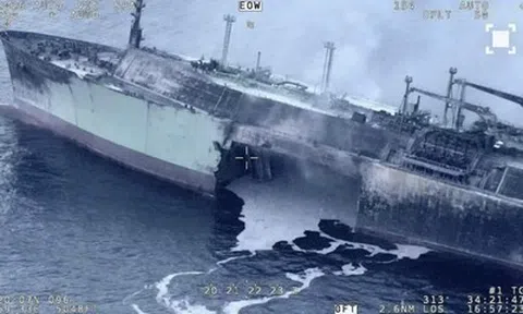 Nỗ lực giải cứu thất bại, tàu chở LNG Nga trôi nổi không kiểm soát trên Địa Trung Hải