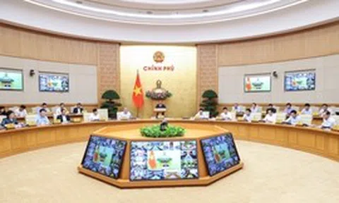 Thủ tướng chủ trì phiên họp thường kỳ và Hội nghị trực tuyến Chính phủ với địa phương