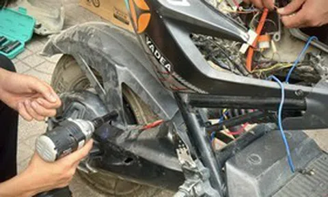 Công an cảnh báo tình trạng học sinh "độ" xe điện chạy 90km/h