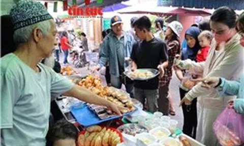 Khám phá chợ ẩm thực Ramadan chỉ họp một tháng mỗi năm