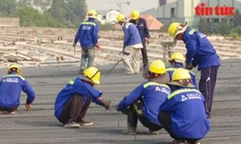 Công nhân bám công trường Vành đai 3 xuyên Tết để giữ tiến độ dự án