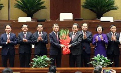 Quốc hội phê chuẩn bổ nhiệm 6 Phó Thủ tướng, các Bộ trưởng và thành viên Chính phủ