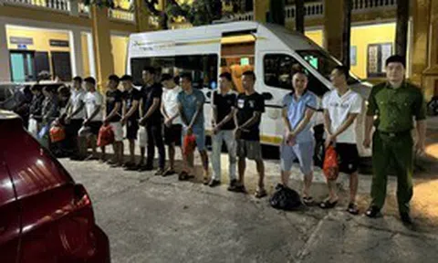 Cảnh báo thủ đoạn mua bán người núp bóng tuyển nhân viên quán karaoke