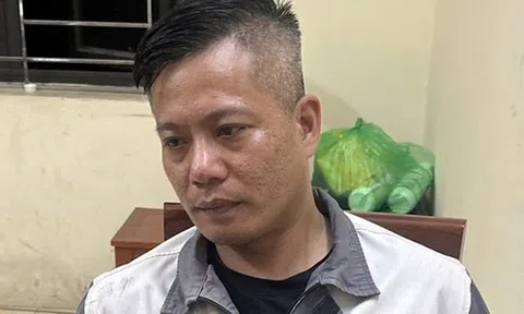 Mâu thuẫn sau ly hôn, “tình cũ” chém “tình mới”, phóng hỏa khiến nhiều nhà cháy rụi