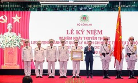 Thủ tướng: Chuyển đổi tư duy quản trị quốc gia hiện đại, lấy hiệu quả phục vụ làm thước đo cao nhất