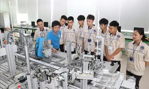 Lần đầu tiên quy định chức danh giáo viên sơ cấp hạng I, hạng II