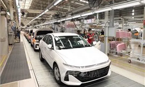 Tiêu thụ ô tô tại Việt Nam tăng đến 95% trong tháng đầu năm