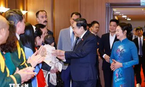 Chủ tịch Quốc hội Trần Thanh Mẫn gặp gỡ cộng đồng người Việt tại Thổ Nhĩ Kỳ